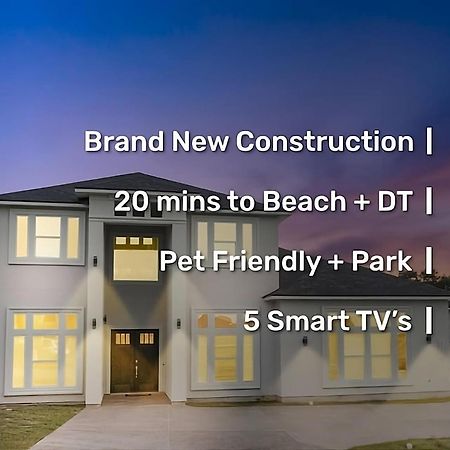 Newly Built Stylish Retreat With Designer Kitchen - Near Park & Beach Корпус-Кристи Экстерьер фото